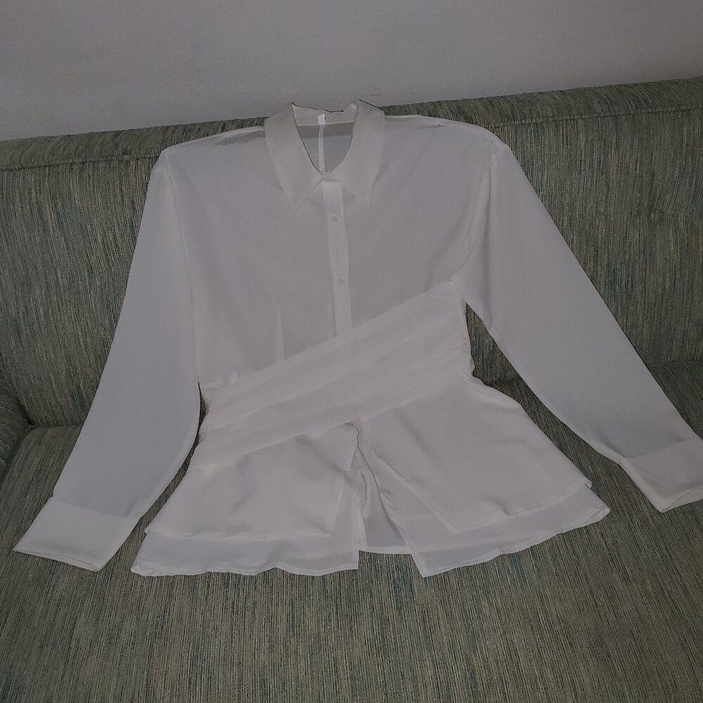 BLOUSE WITH LONG SLEEVES